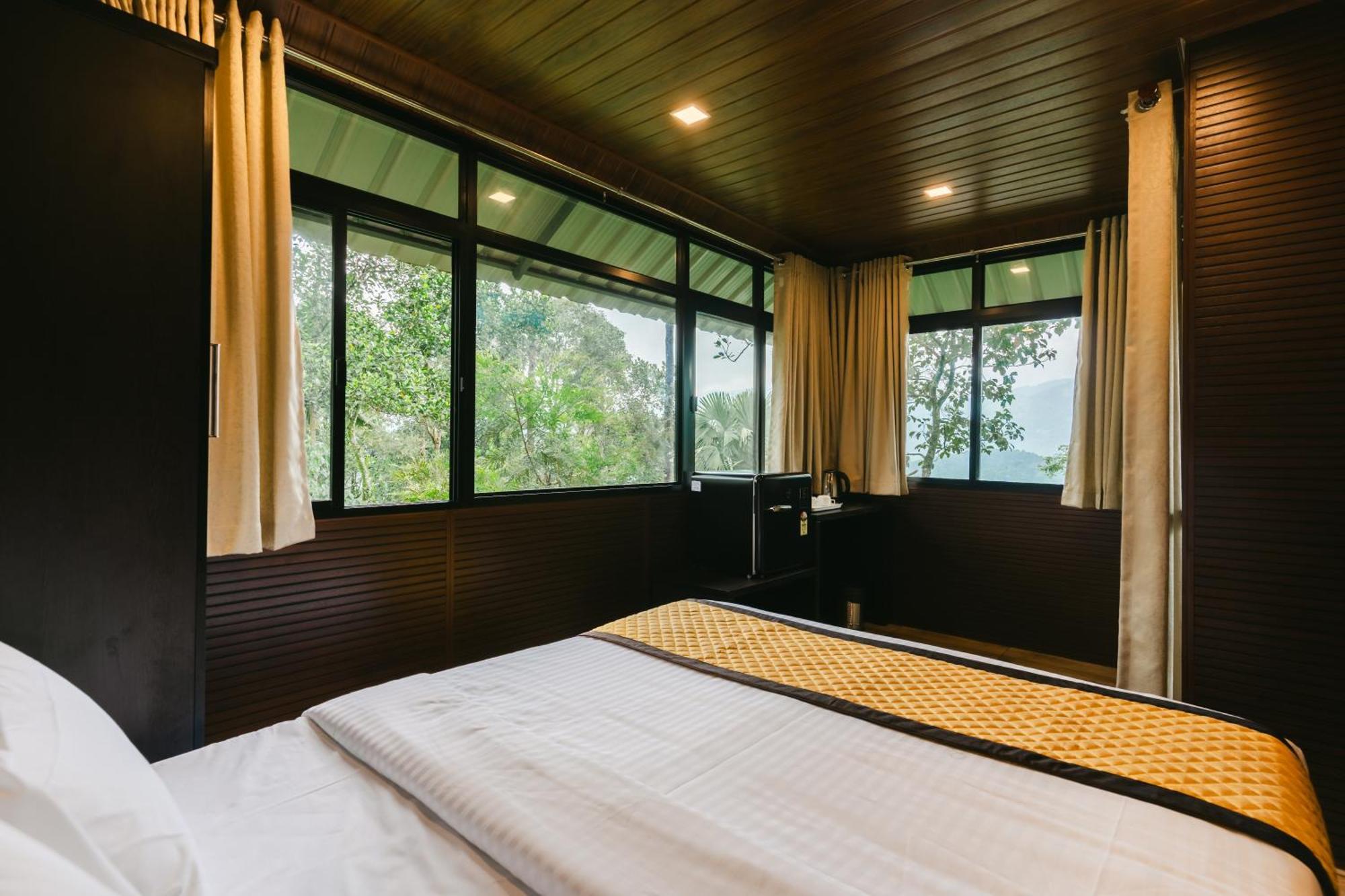 Swag Vista Resort Anachal Ngoại thất bức ảnh