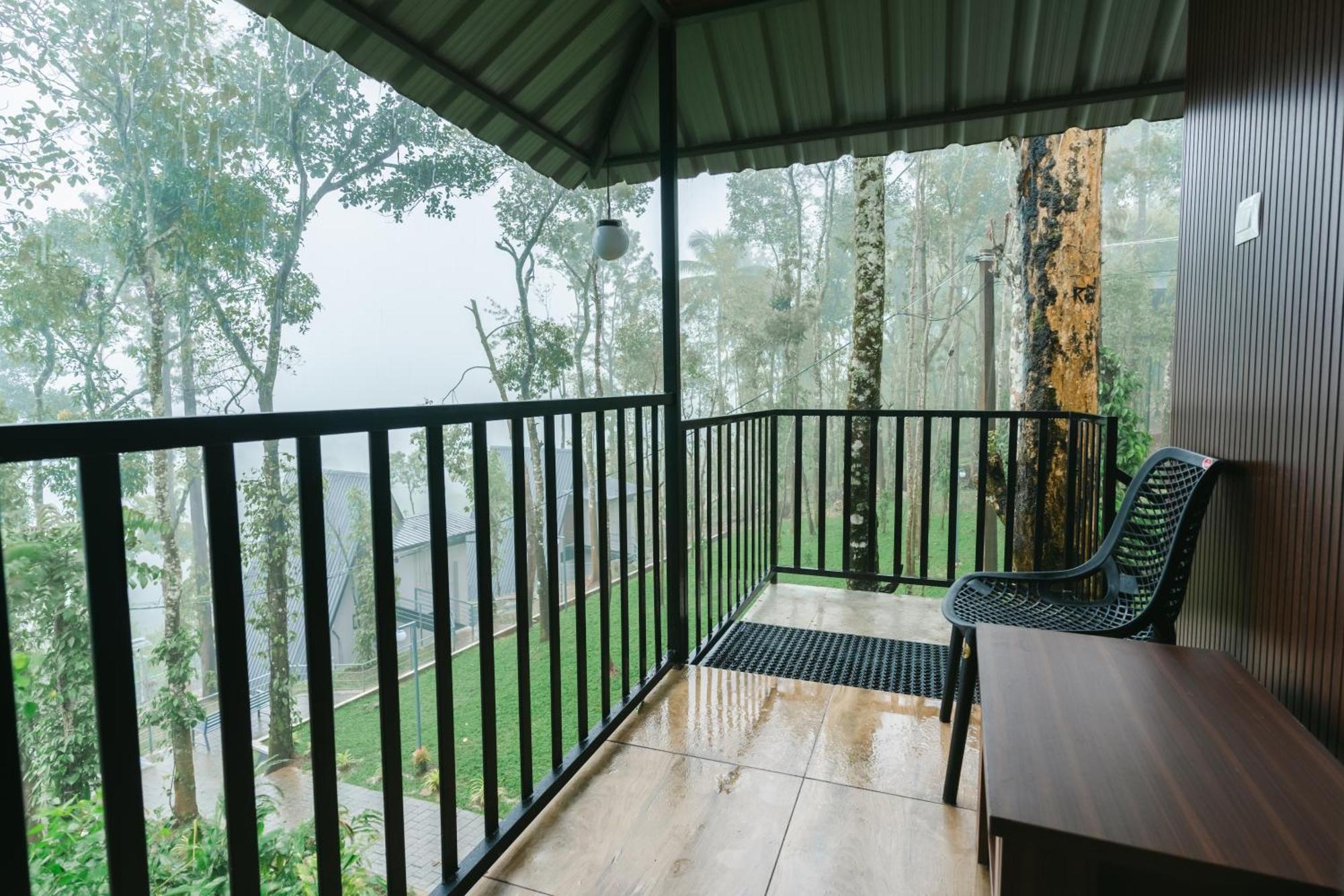 Swag Vista Resort Anachal Ngoại thất bức ảnh