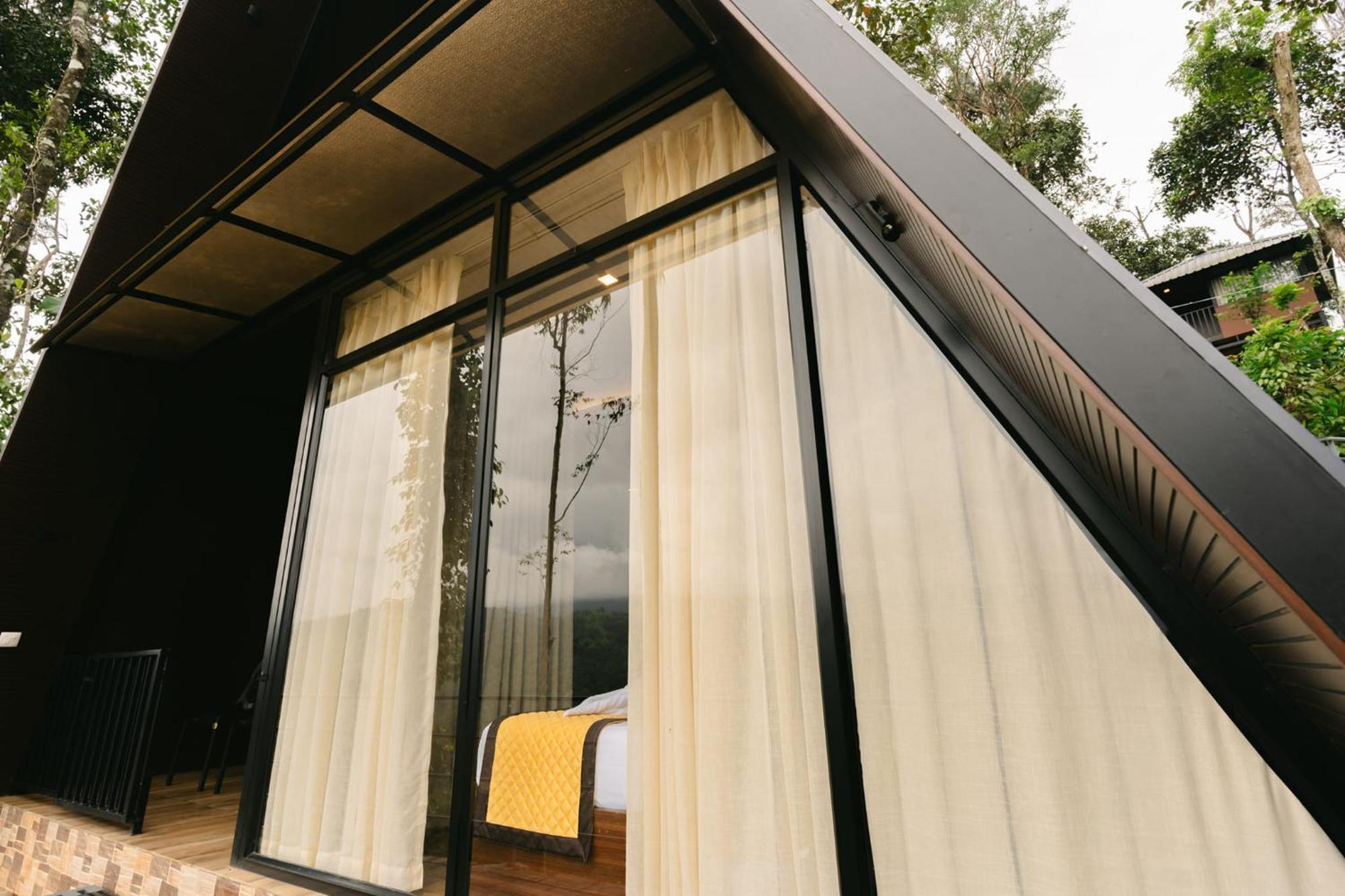 Swag Vista Resort Anachal Ngoại thất bức ảnh