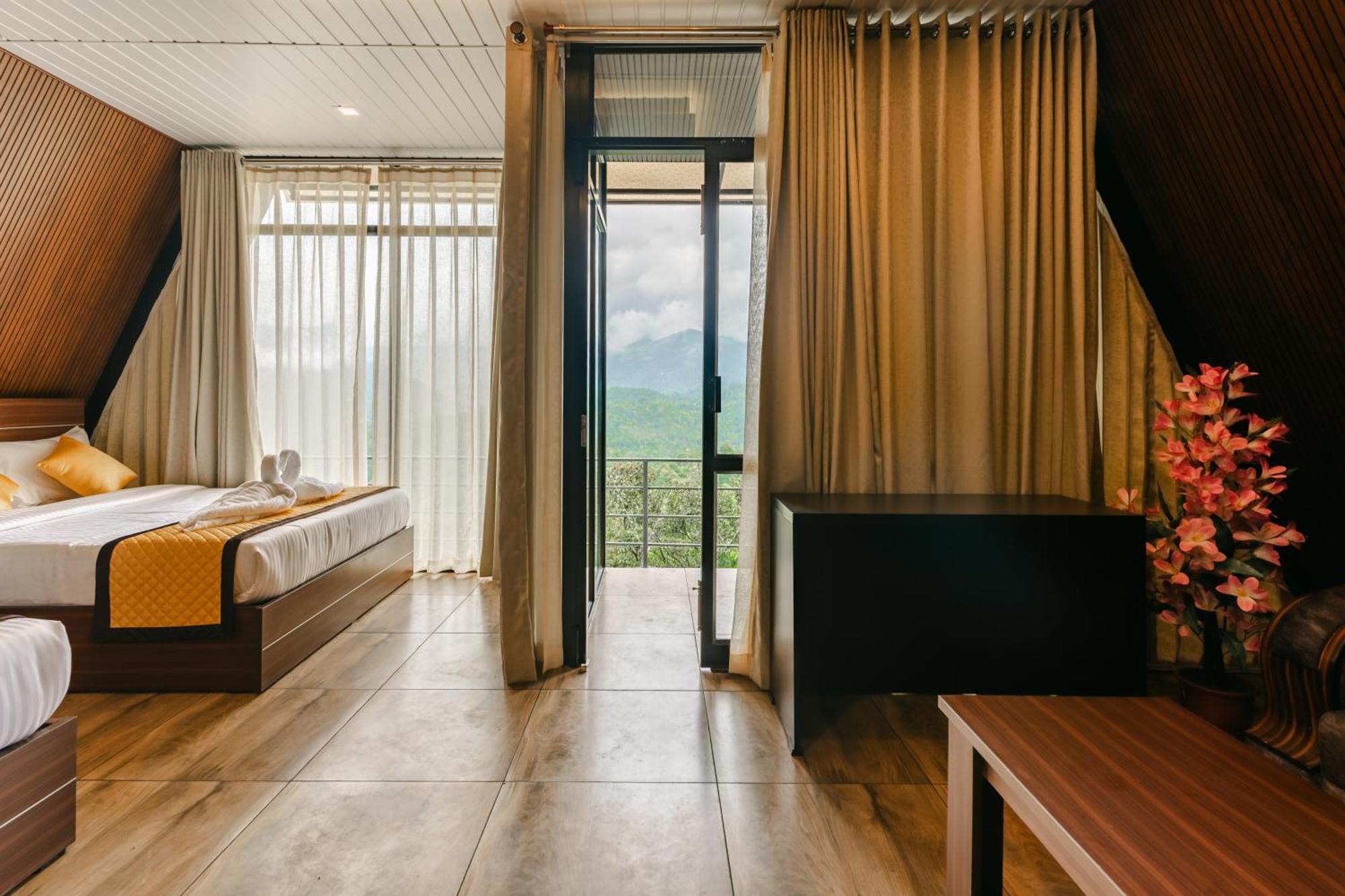 Swag Vista Resort Anachal Ngoại thất bức ảnh