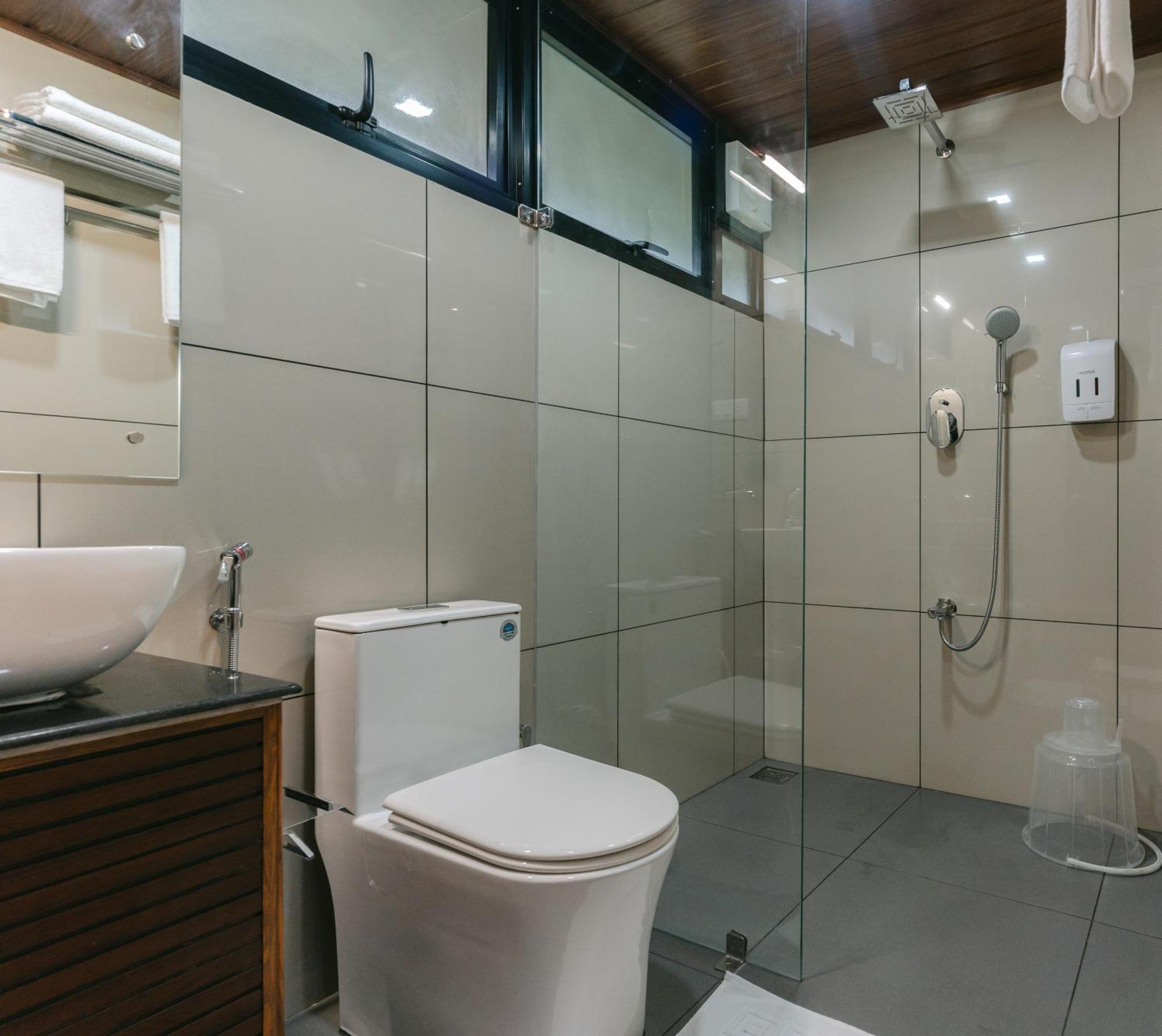 Swag Vista Resort Anachal Ngoại thất bức ảnh