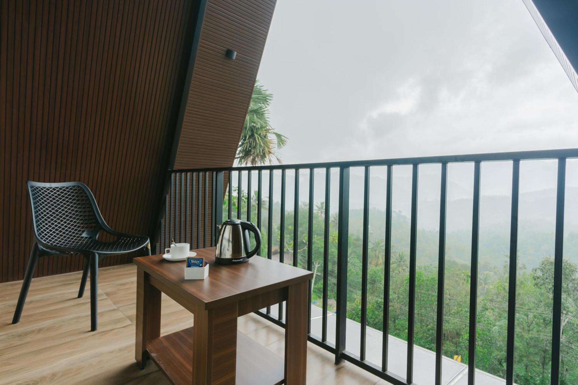 Swag Vista Resort Anachal Ngoại thất bức ảnh